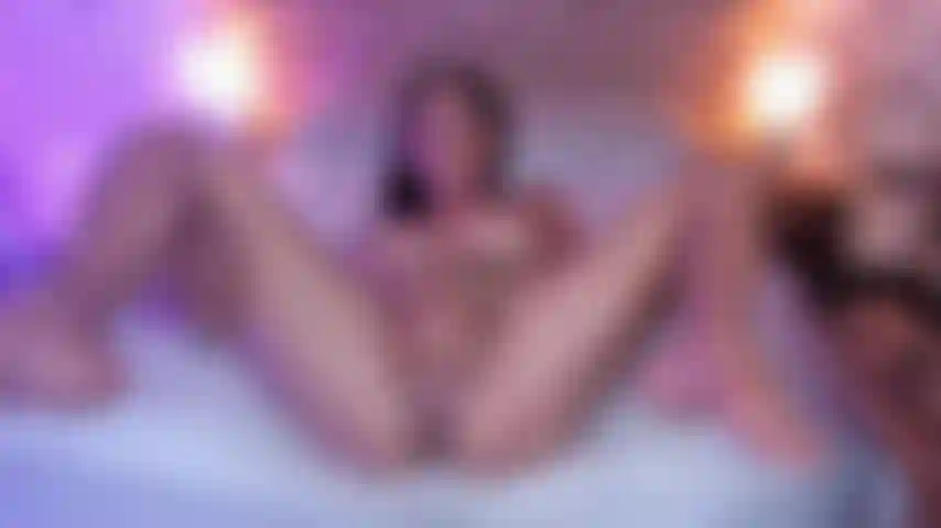 La mia figa è così bagnata, perfetta per le mie dita.