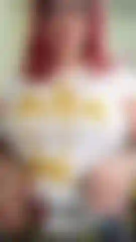 Che si strappa i vestiti...