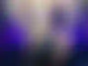 Questo è per tutti i miei amanti del culo a cui piace vedermi in abiti luccicanti. Ti do incoraggiamento a masturbarti mentre indosso vari abiti e ti stuzzico con il culo.