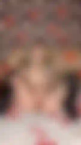 Un dono romantico, guarda come esco dalle mie dita.