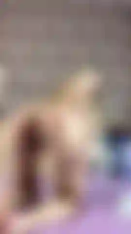 La mia figa color crema.