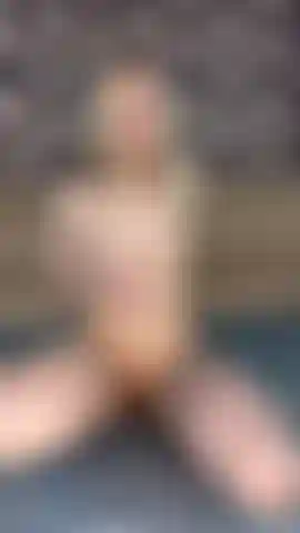 E invece delle mie dita sogno il tuo cazzo.