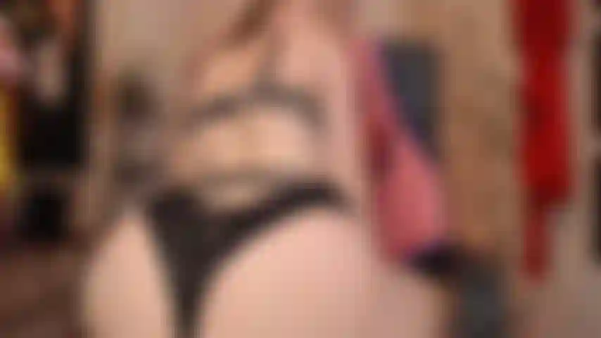 Mi faccio un ditalino nel culo per te ;).