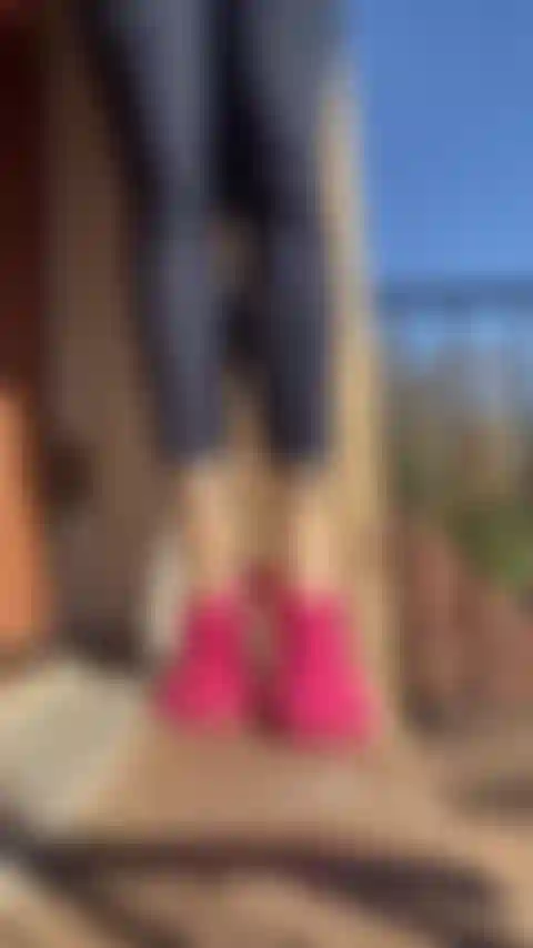 Rimozione dei calzini sfocati.