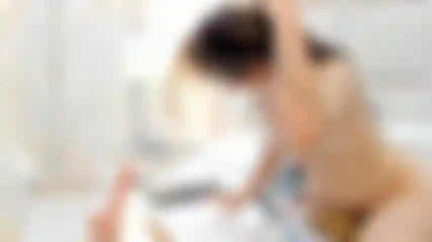 Gola_profonda,_charlotte_ama_il_suo_dildo.