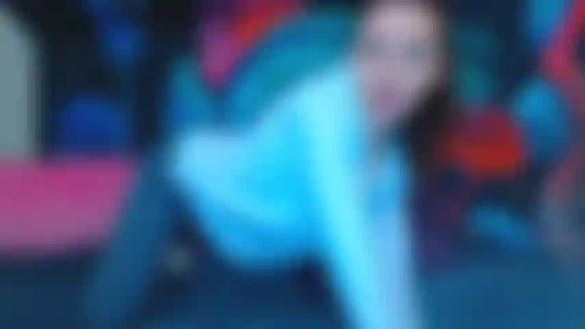 Gray_leggingsmp4.