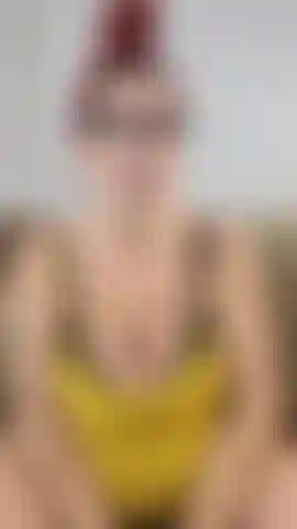 Tu ed io stiamo finalmente avendo il nostro primo bambino insieme anche se sono una milf esperta e questa è la mia quarta gravidanza! Parlo di quanto amo i tuoi massaggi sulla pancia e il solletico all'ombelico mentre ti mostro la mia pancia e te la strofino! 29 Incinta di settimane.