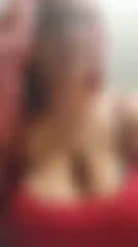 Schizzi il latte, lo succhio e faccio un bel pasticcio lattiginoso per zeke! Non mi sento troppo male per essere 17 mesi dopo il parto! Guarda questo video e guarda quanto latte ho ancora! Audio!