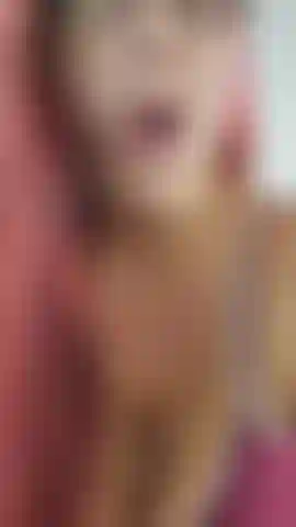 Zan voleva che mi legassi le tette, cavalcassi il suo cazzo e lo supplicassi di mettermi incinta con un enorme carico di sperma. Mi ha sparato così tanto sperma dentro che è impossibile che non mi abbia messo incinta! ( Video che squirta con un dildo) (audio).