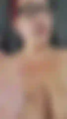 Utilizzo 5 diversi dildo dal più piccolo al più grande! Guardami mentre allargo la mia figa alla fine con il mio giocattolo più grande! È il mio dildo del drago cattivo che è ancora più spesso del mio dildo da 12 pollici! ( Audio!).