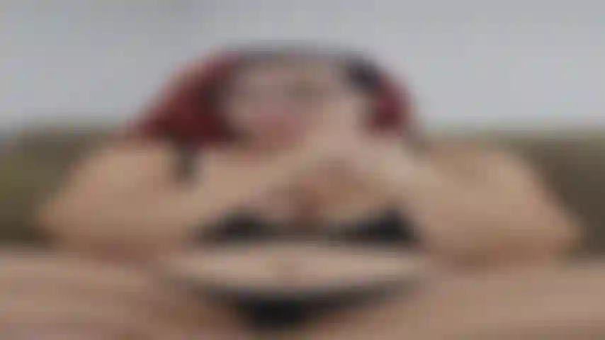 Avevo un disperato bisogno di venire perché erano passate settimane dall'ultima volta che l'avevo registrato e pensavo che sarebbe stato breve, ma alla fine si è trasformato in un orgasmo così intenso che mi ha fatto sudare!! ( Audio!).