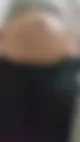 30 Settimane che mi spoglio dopo aver mostrato la mia enorme pancia incinta a 30 settimane di gravidanza e poi sditalinare un po' la mia figa cremosa e bagnata! Bella provocazione! ( Audio!).