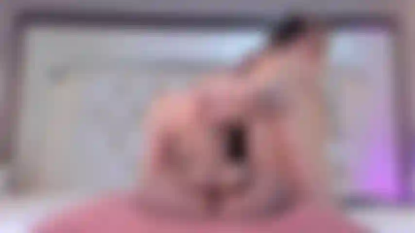 Enjoy my oiled feet on your hard cock, playing with your swollen glans, throbbing strongly until it explodes like a huge volcano