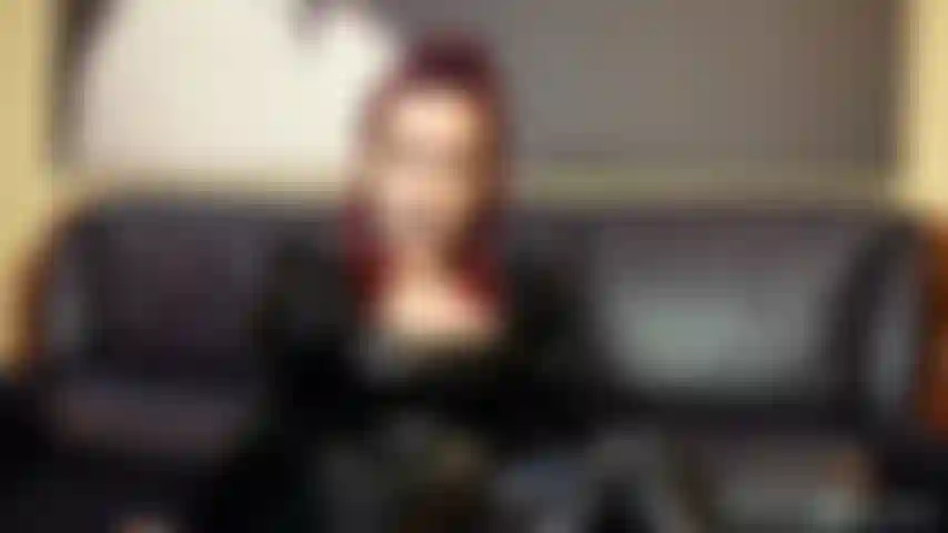 Valutazione del cazzo e umiliazione.