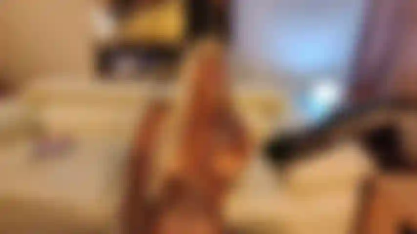 Un enorme schizzo come una fontana da vicino.