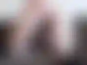 Mi sono trovata estremamente frustrata sessualmente mentre giocavo ad alcuni videogiochi solo per sentire il mio controller vibrare inaspettatamente sopra la mia figa. Ho fatto quello che farebbe qualsiasi altro nerd arrapato \_()_/.