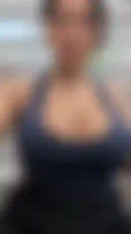 Gioco furtivo e veloce con le tette e rimbalzi.