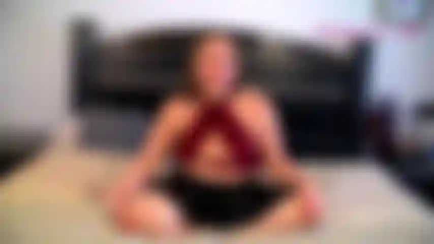 Fantasy teatrale per adulti, mi diverto a sentire della mia visita al teatro per adulti e di tutto il divertimento birichino che ho avuto quella notte. Guarda fino alla fine anche se la mia cattiveria ha conseguenze per me!