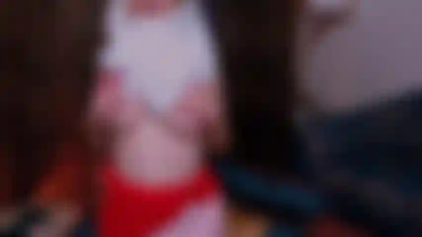 L'affascinante jeanny si masturba per te.