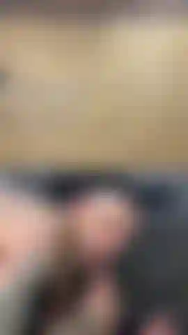 Che rimbalza su un dildo da 8.