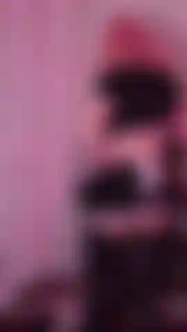 La cameriera con i capelli rosa sudici lucida finché non fai un casino nella sua bocca ~.