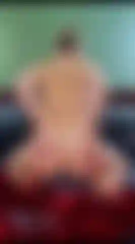 Che fa l'occhiolino al mio grosso culo.