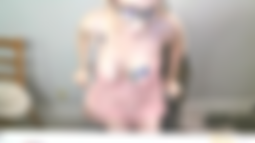 Che mostra_il_mio_culo_e_parla_sporco_per_riempirlo.