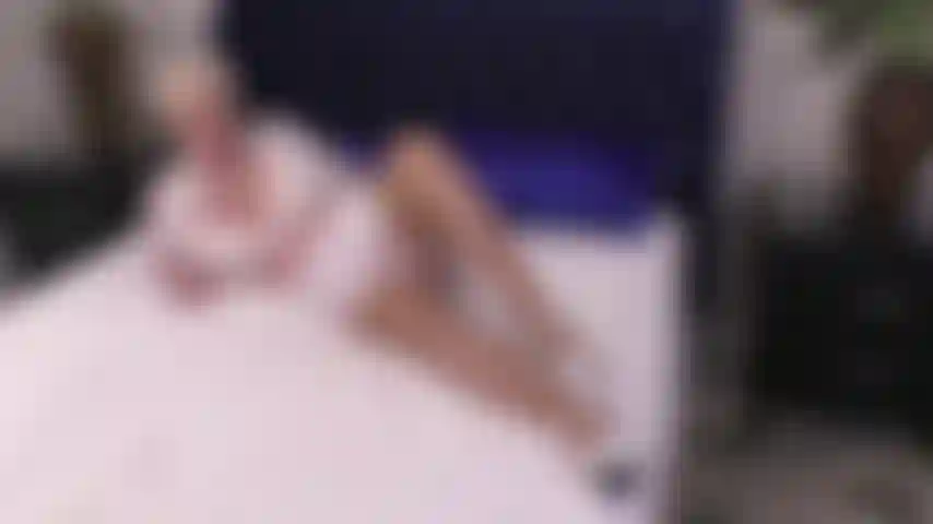 Calze di seta selvagge - vere calze di seta, desidero che tu senta quanto sono morbide e ti immagino con me. Gioco con il dildo.