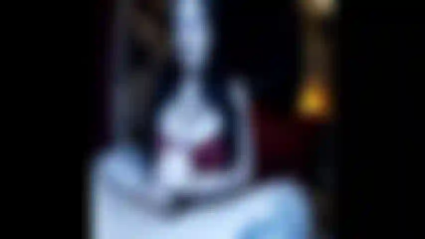 Istruzioni per masturbarsi (joi) usando il cazzo di osiris come modello.