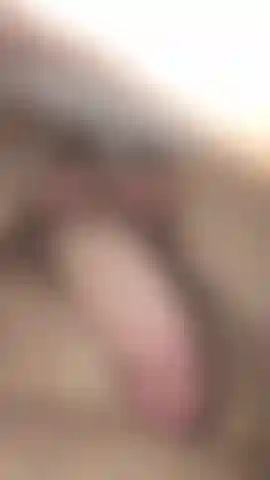 Mostro il mio cazzo.