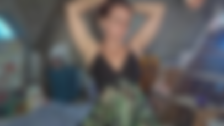 Che si mette in topless per te... Che viene da me.