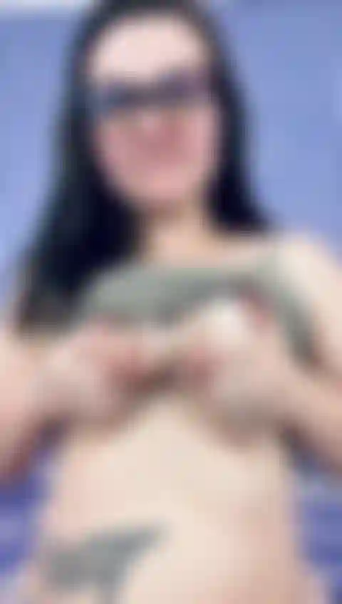 Rimbalzo, spremi e munge le mie perfette tette da dea del latte.