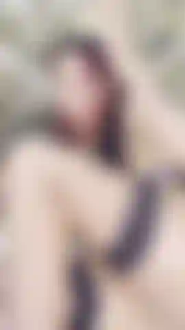 Masturbati, la mia figa è per te.