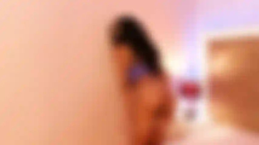 Tight body needs ur cock