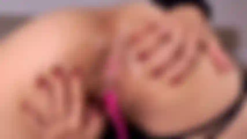 lets play wih my ass!!! and worship my feet