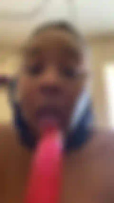 Vi presento il mio primo dildo.