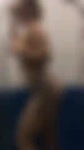 Mi strofinerai la schiena sotto la doccia?