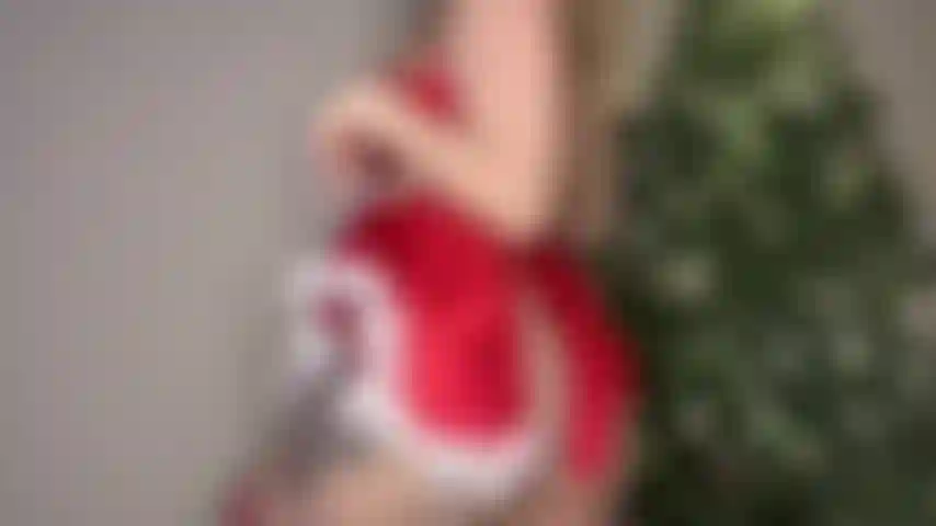 Troppo sexy, signora. Babbo natale.