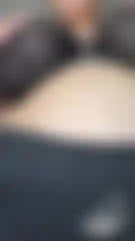 Una gigantessa bbw calda che gestisce le curve.