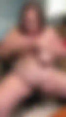 Kate spruzza con la bacchetta.