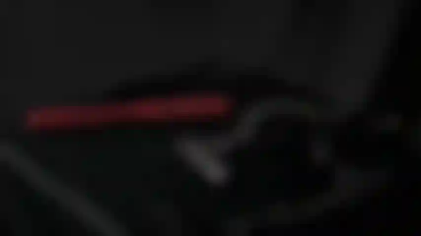 😈