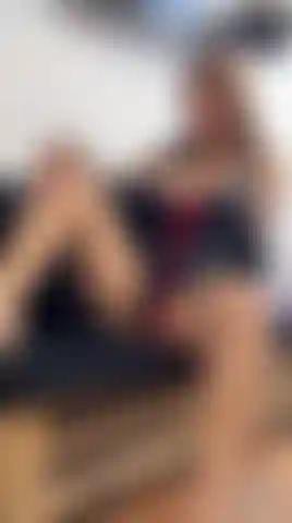 Do you like to see me dressed in black ?