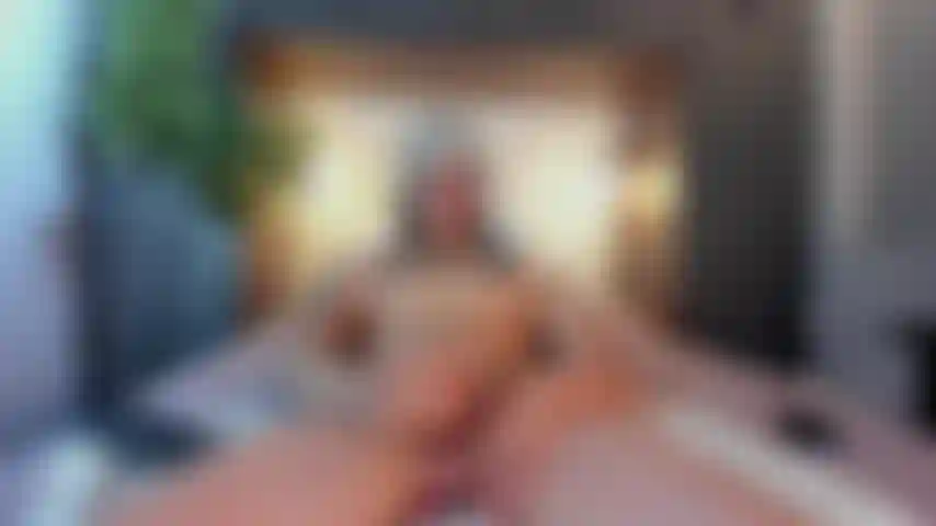 Che gioca con il suo cazzo fino a farlo esplodere.