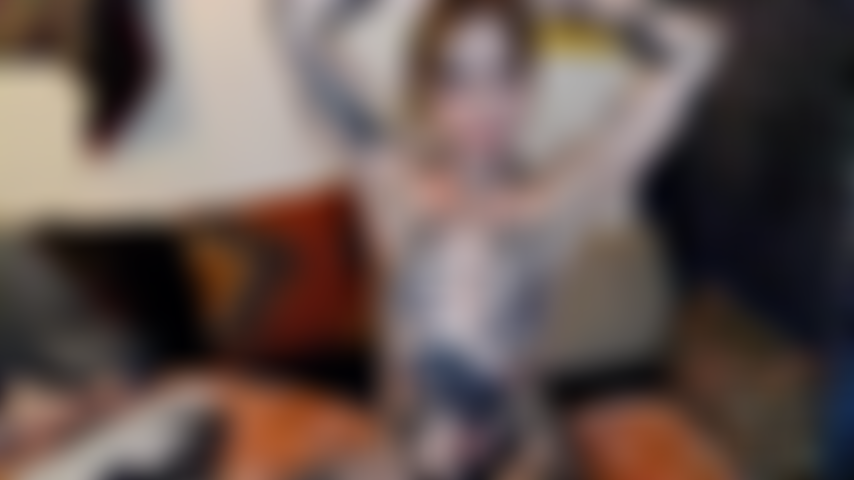 Faccio sesso orale profondo in webcam.