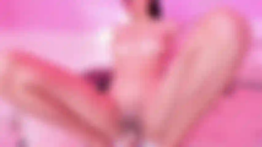 Questo dildo mi sta distruggendo dall'interno.