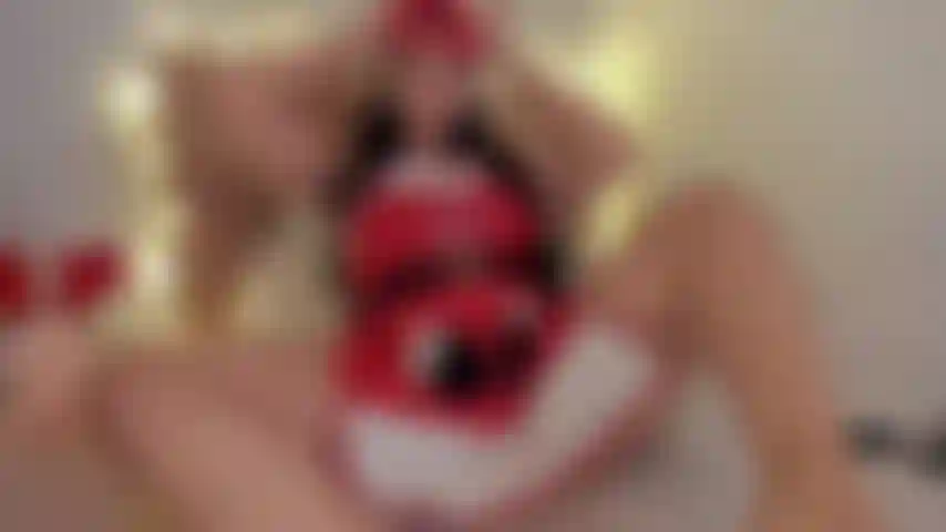 Mami noel che ha un grande orgasmo con un cazzo nero.