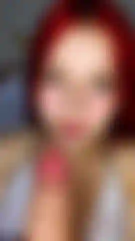 Una bella adolescente ti succhia il cazzo così bene.