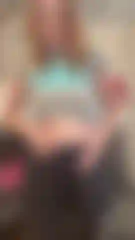 Heavily Pregnant And Cheating On My Husband ..
The neighbour comes over and is so turned on by my huge belly ! He fucks me with his dick as my husband does not find my new body sexy so i lure the neighbour to sexually satisfy me ..
5 Mins Dildo Fuck