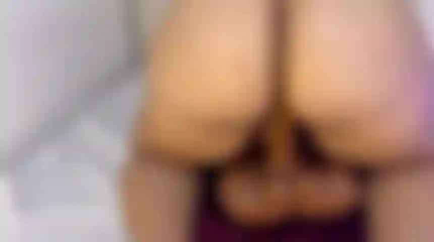 Do you want to see the video that made me scream as I came? 🤤 Watch how this thicc-ass babe 🍑 rides this cock 🍆 until my silky skin is dripping wet—available only for those craving some real filth.