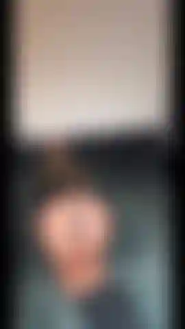 Chinati, stuzzica e gioca.